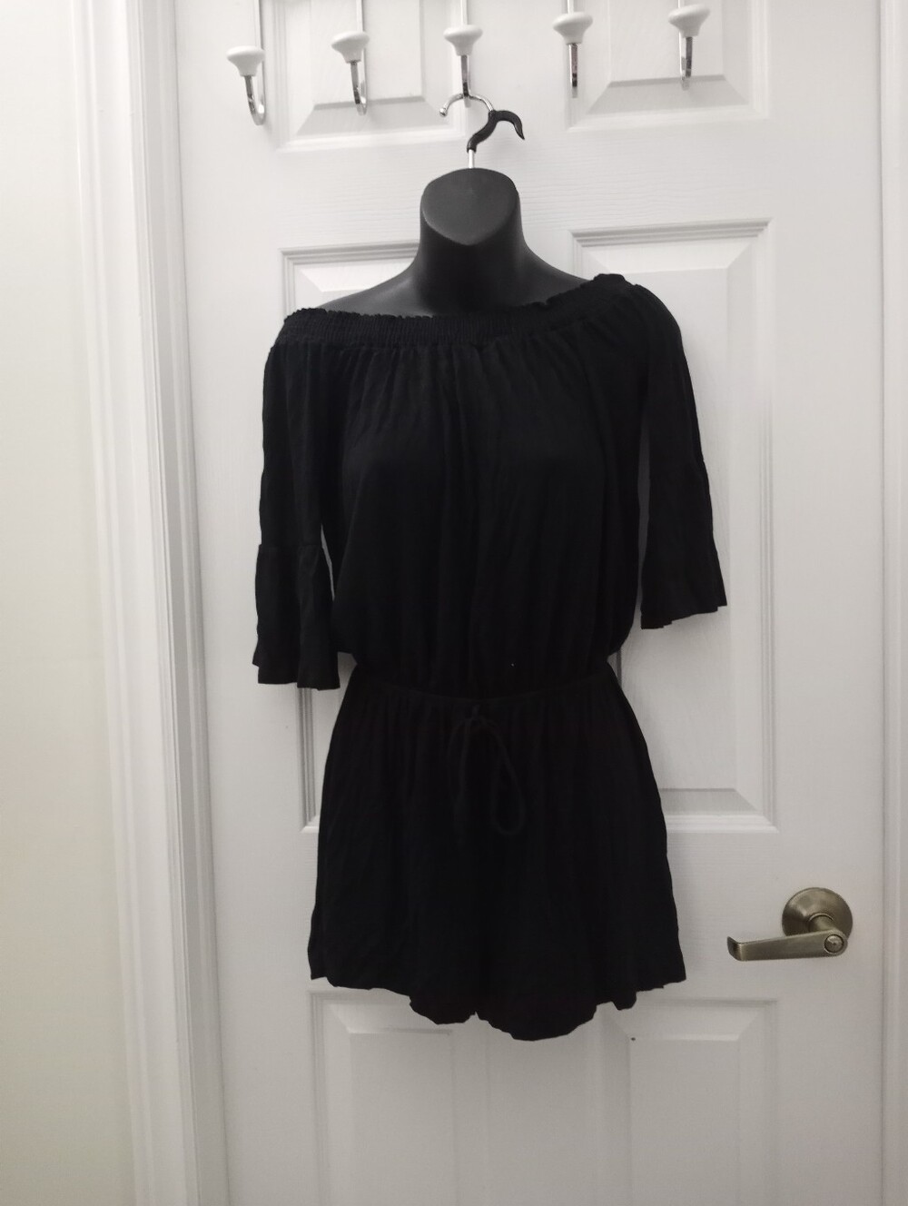 👠NIC & LULU Off The Shoulder Romper👠